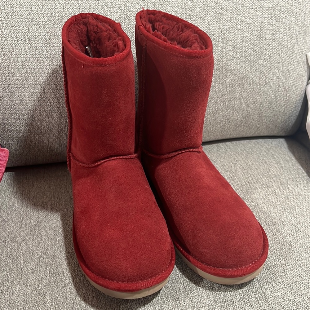 Koolaburra by Ugg boots - maroon- size 8
